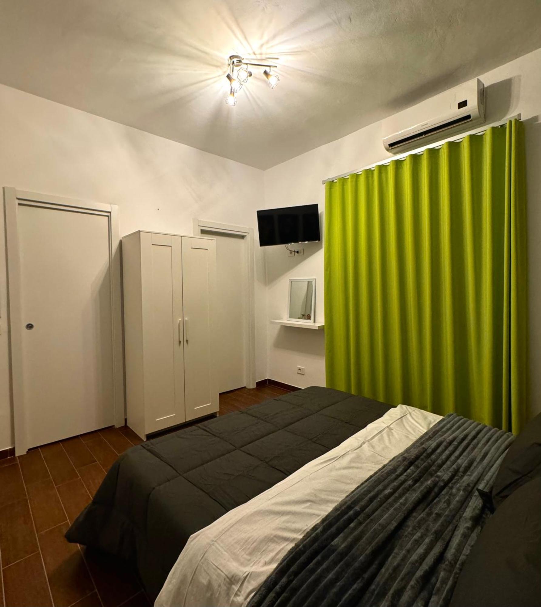Bed and Breakfast Enotria Bnb Reggio Calabria Exterior foto
