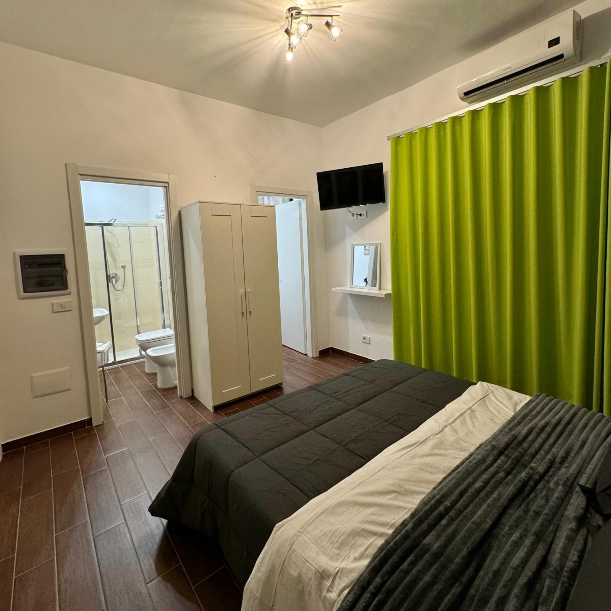 Bed and Breakfast Enotria Bnb Reggio Calabria Exterior foto
